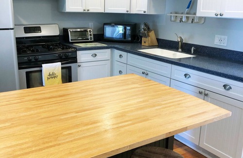 Biddeford House | Sit back relax and enjoy the ocean breeze.