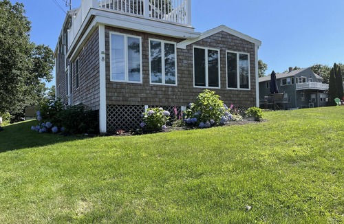 Biddeford House | Sit back relax and enjoy the ocean breeze.