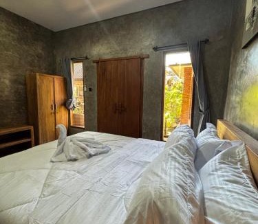 Batu Bolong House | Sitarama Guesthouse