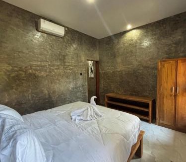 Batu Bolong House | Sitarama Guesthouse