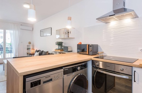 Sitges Town Center Apartment | Sitges Spaces Deluxe Center Studio-Modern and centrally located!