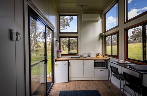 Windeyer House | Sithuri Tiny House by Tiny Away
