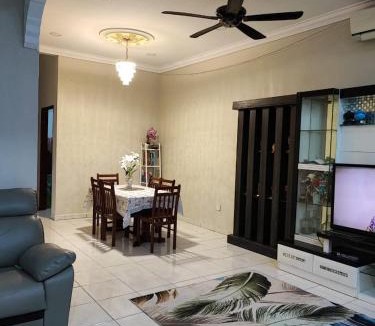 Segamat House | Siti's Homestay