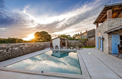 Krmed Cabin | Situated in a quiet locatio has everything what you need for a perfect holiday