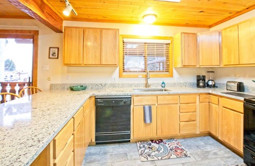 Red River Cabin | Sitzmark Sports