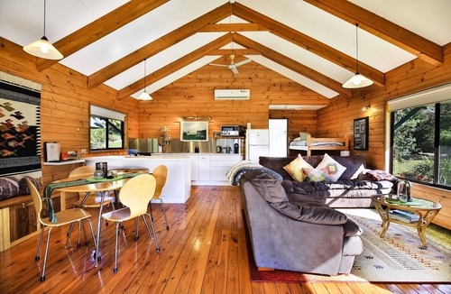 Kangaroo Valley Cabin | Siver Cabin Summary: