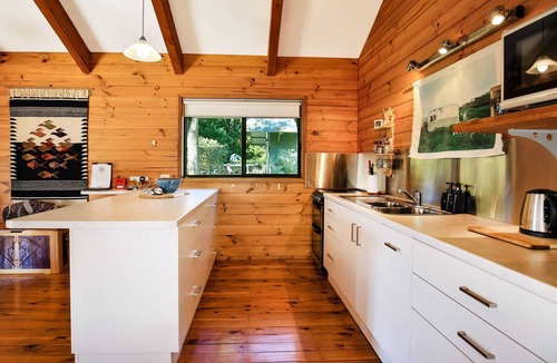 Kangaroo Valley Cabin | Siver Cabin Summary: