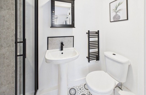 Stockton-on-Tees House | Six bedroom home with en suites