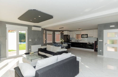 Knezovici House | Six Brothers by Interhome