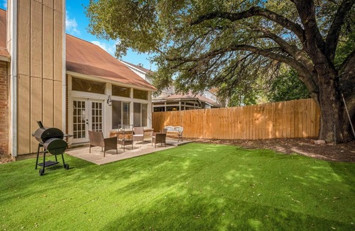 San Antonio House | Six Flags|SeaWorld|LaCantera