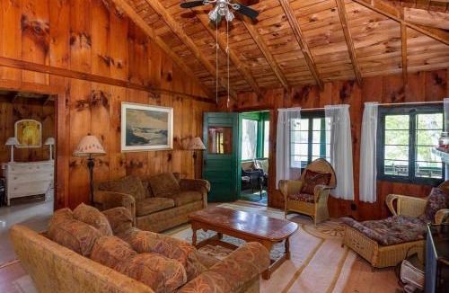 Lyme House | Six Person Cabin Rental on a Lake in the Upper Valley of New Hampshire