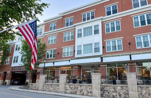 Hanover Hotel | Six South St. Hotel