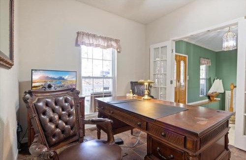 Osage Beach House | Six Suites with Hot Tubs, Private Jacuzzi Baths, Wooded Garden and Lake Access with Boat Slip