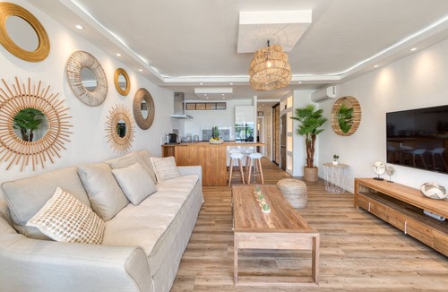 Orient Bay Apartment | Six View - Beach Front Apartment