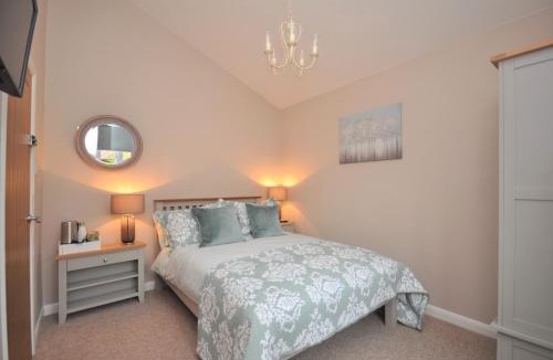 Dunnington Hotel | Sixteen B