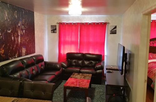 Bedford-Stuyvesant Apartment | Size and comfort!