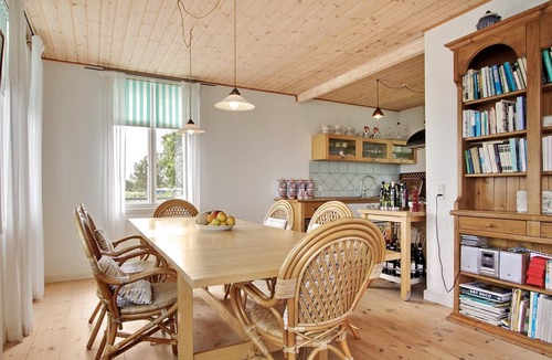 Nyborg Cottage | Skaerven Beachfront Cottage