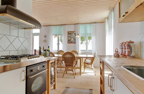 Nyborg Cottage | Skærven Cottage on the beach