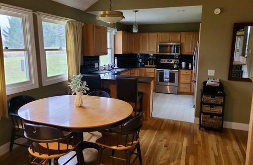 Mottville House | Skaneateles Getaway