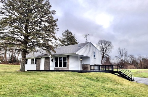 Mottville House | Skaneateles Getaway
