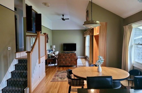 Mottville House | Skaneateles Getaway