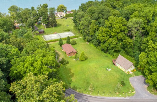 Skaneateles House | Skaneateles Lake 4 Bedroom Private Lakehouse!