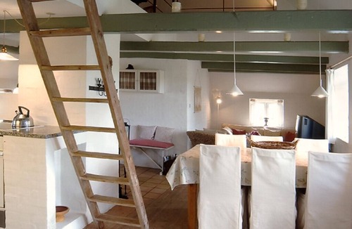 Nykobing Mors Cottage | Skarum, Mors. Beautiful thatchroofed holiday cottage located near the Limfjord