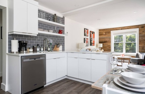 Meaford Apartment | `Ski` at Hills Meaford | 2BD Suite + Bunk Beds