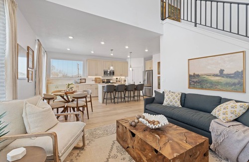 Midvale House | Ski Basecamp Cozy Modern Minutes to Everything