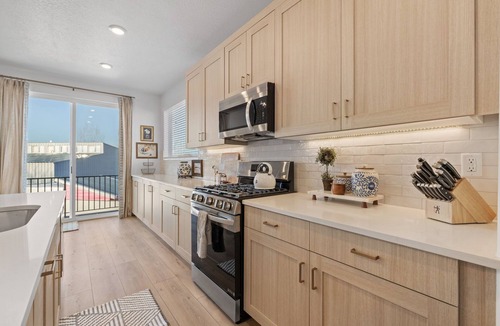 Midvale House | Ski Basecamp Cozy Modern Minutes to Everything