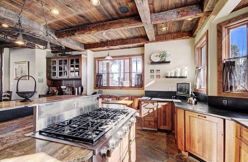 Four O'Clock House | Ski Bridge Lodge-Luxury Private Home-Great Views-Hot Tub!