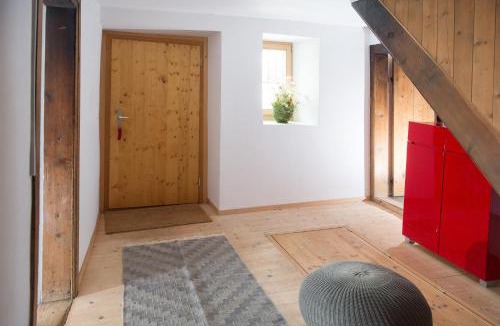 Vaz-Obervaz Ski Chalet | Ski cabin for 10 people right on slopes