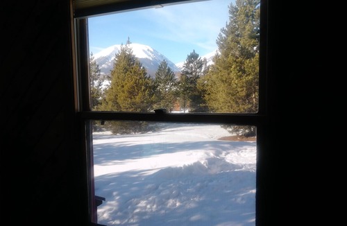 Ptarmigan Mountain Cabin | Ski cabin space on 1.5 acres