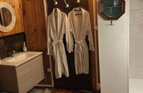 Saint-Beat Bed & Breakfast | Ski chalet comfort and mountain touring