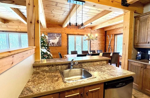 Saint-Philemon Ski Chalet | Ski Chalet | Mountain and Spa | Chalet Heritage