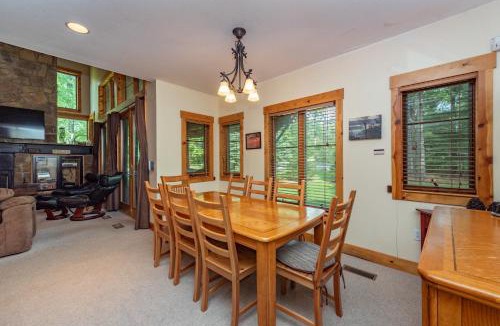 McHenry House | Ski Chalet