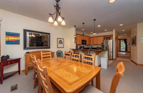 McHenry House | Ski Chalet