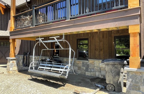 West Dover Ski Chalet | Ski Chalet