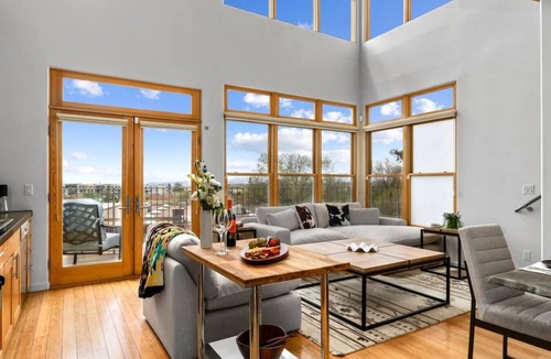South Capitol Condo | Ski Discounts! Light Modern Railyard View Loft
