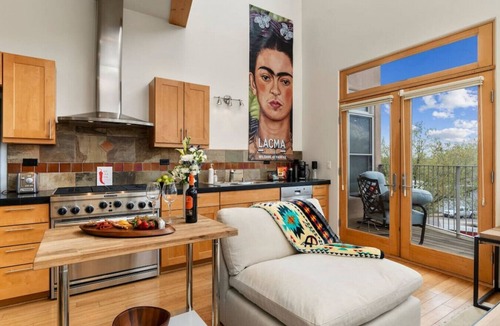 South Capitol Condo | Ski Discounts! Light Modern Railyard View Loft