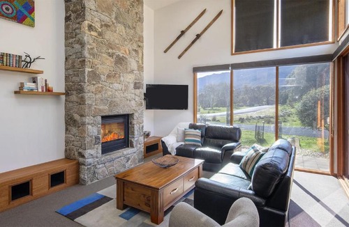 Crackenback House | Ski Fall