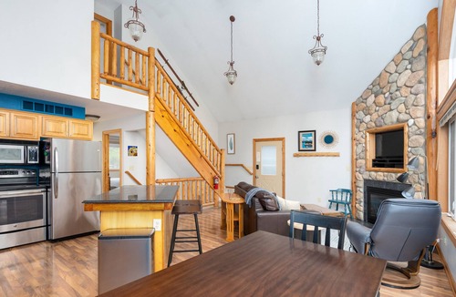 Biwabik Villa | Ski & Golf Resort Villa at Giants Ridge