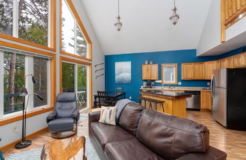 Biwabik Villa | Ski & Golf Resort Villa at Giants Ridge