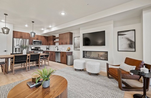 Wolf Creek Condo | Ski & Greens Haven Pt A107|Mtn Views |Ski |Firepit