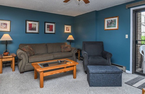 McHenry House | Ski Harbor 40 | Lake Access, Community Pool!