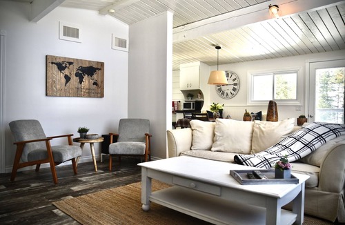 Huntsville Ski Chalet | Ski | Hidden Valley Rustic Cottage