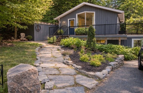 Huntsville Ski Chalet | Ski | Hidden Valley Rustic Cottage