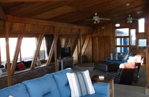 Baderville House | Ski, Hike, Bike, Explore