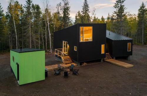 Lutsen Ski Chalet | Ski Hill Cabins and Saunas
