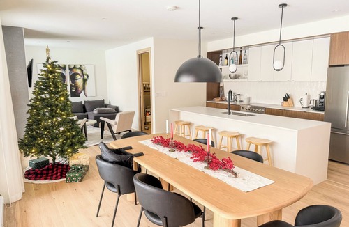 Versant Soleil Condo | Ski-In Adjacent 200m- 3BR Free Shuttle Sleeps 8